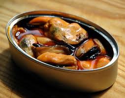 Canned mussels